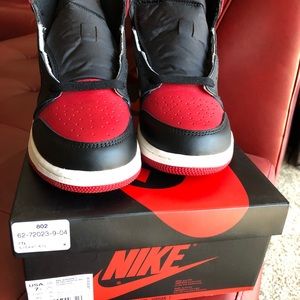 Sz 7 . Deadstock Air Jordan 1 Bred toes